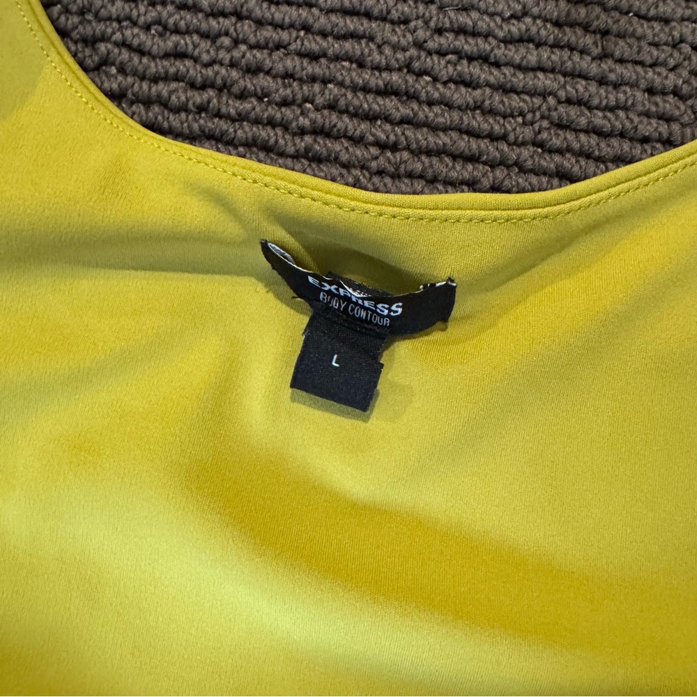 Express Vibrant Chartreuse Body Contour Bodysuit - Picture 2 of 4